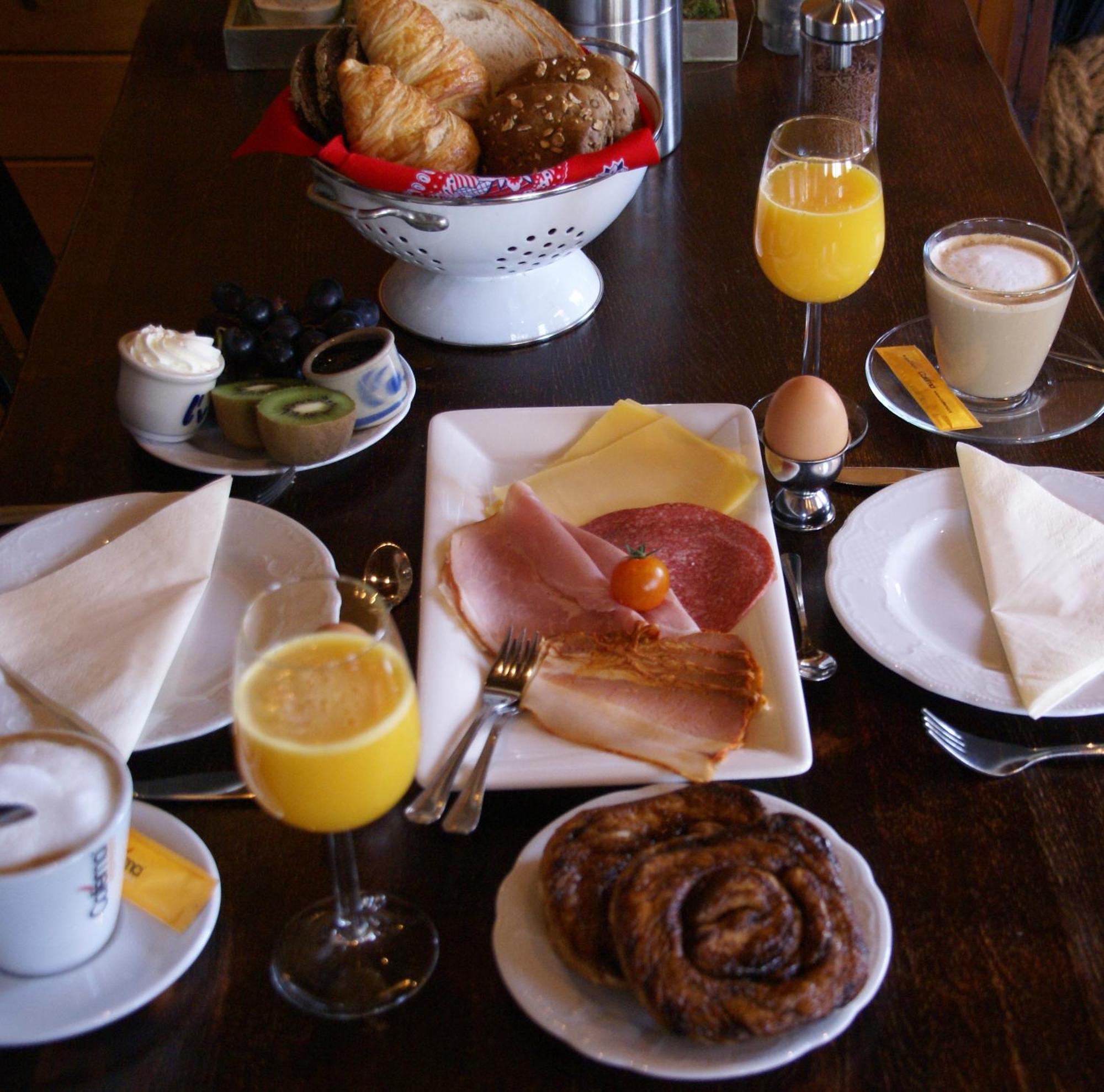 Hotel Restaurant De Boekanier Vrouwenpolder Zewnętrze zdjęcie