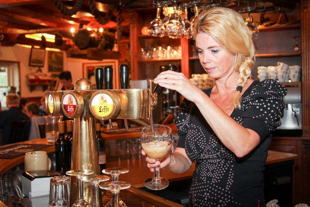 Hotel Restaurant De Boekanier Vrouwenpolder Zewnętrze zdjęcie